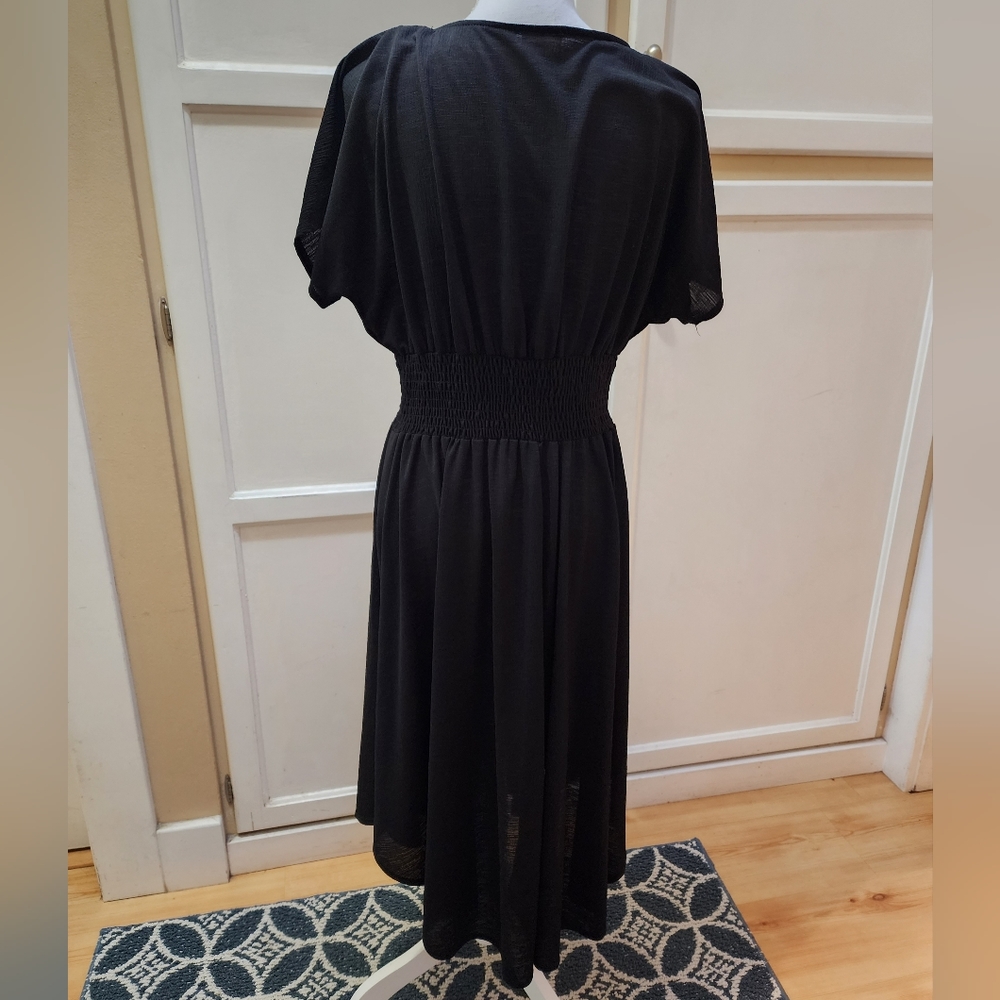 Q Women's Butterfly Sleeve Jersey Midi Dress - Picture 5 of 11